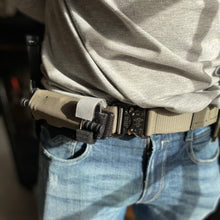 Ladda upp bild till gallerivisning, Eir TQ Holder